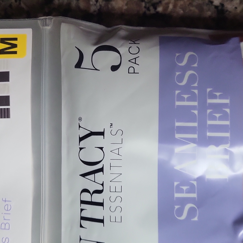 Pack of 4 Ellen Tracy Seamless Briefs - Black ,gray MEDIUM 4 way stretch microfi - Picture 2 of 5